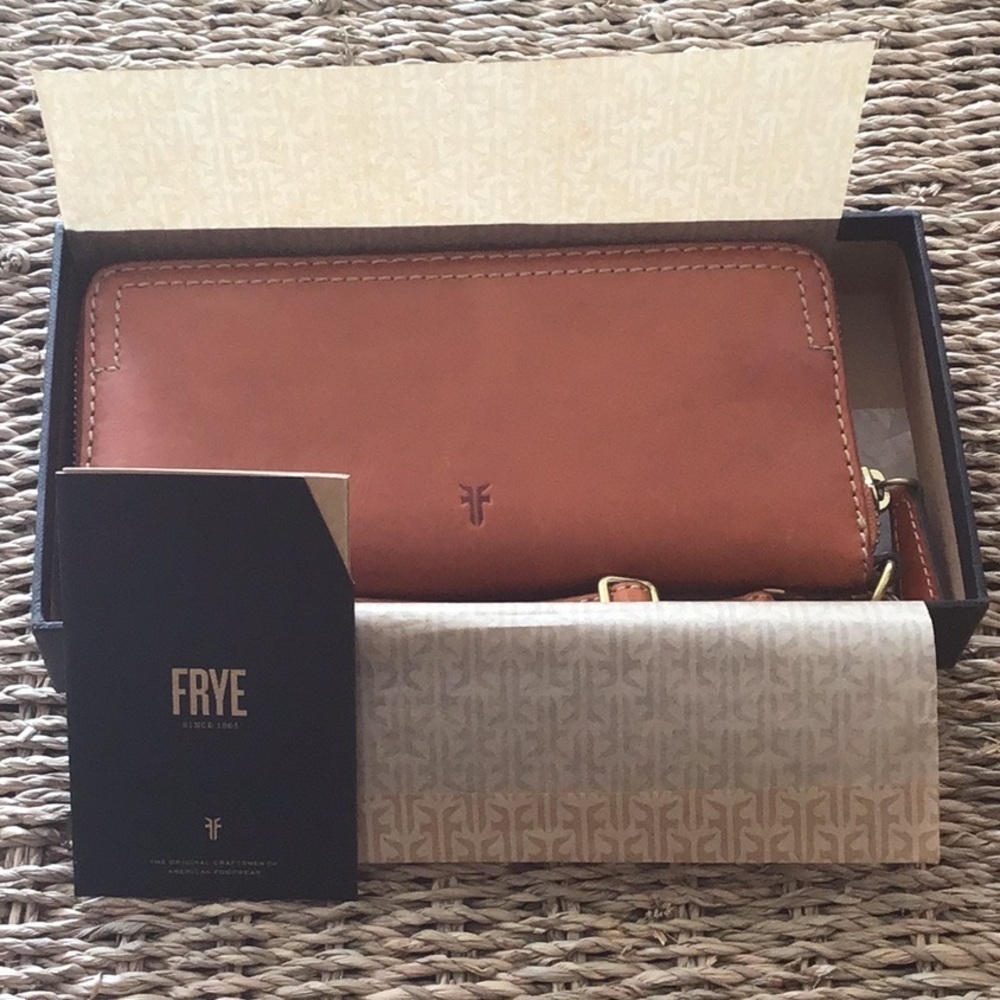 Frye Casey Wristlet - Picture 8 of 11